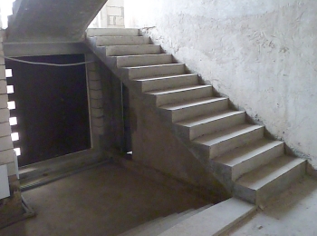 Лестница из бетона в ЖК Юрьев сад(3)