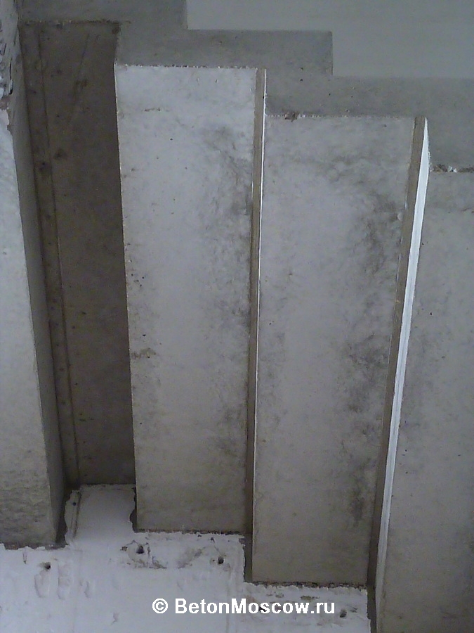 Монолитная бетонная лестница в посёлке Барвиха. Фото 14