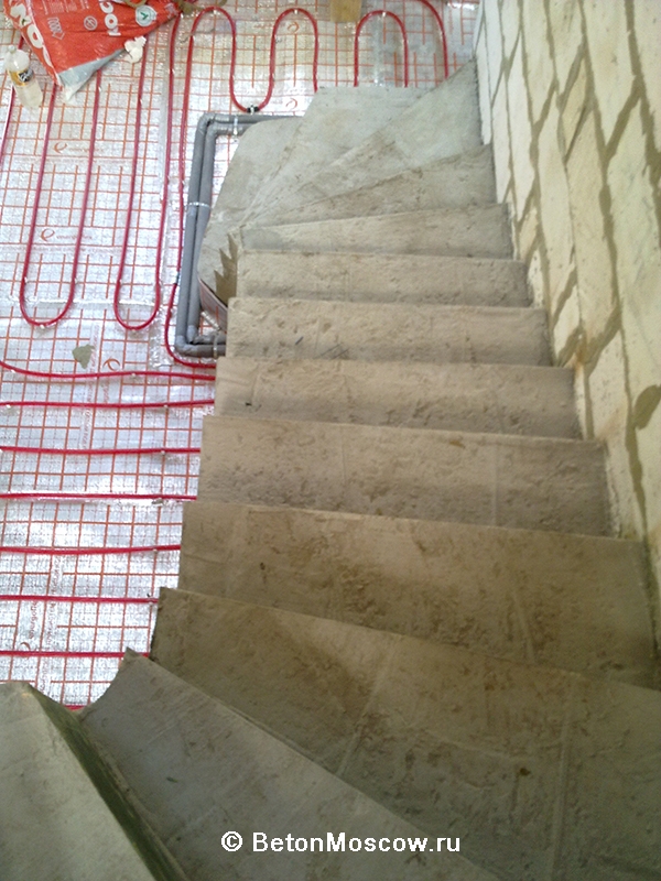 Лестница из железобетона в посёлке Белое озеро. Фото 15