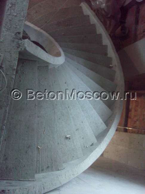 Бетонная монолитная лестница (Апрелевка). Фото 1
