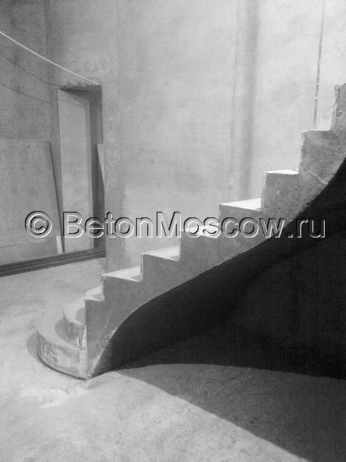 Бетонная лестница (Голицино). Фото 12