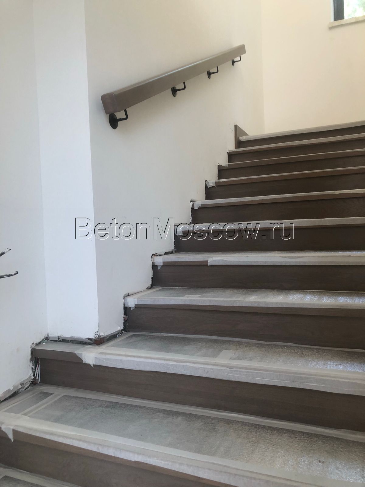Бетонная лестница с отделкой (Горки-2). Фото 4