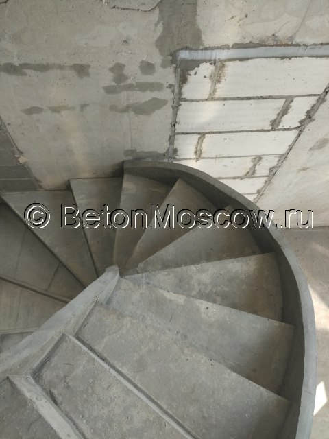 Бетонная монолитная лестница (ЖК Имераторские Мытищи). Фото 4