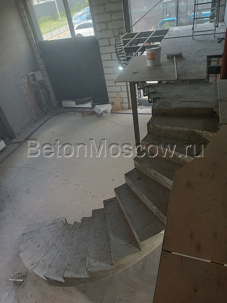 Монолитная лестница (Картмазово). Фото 3