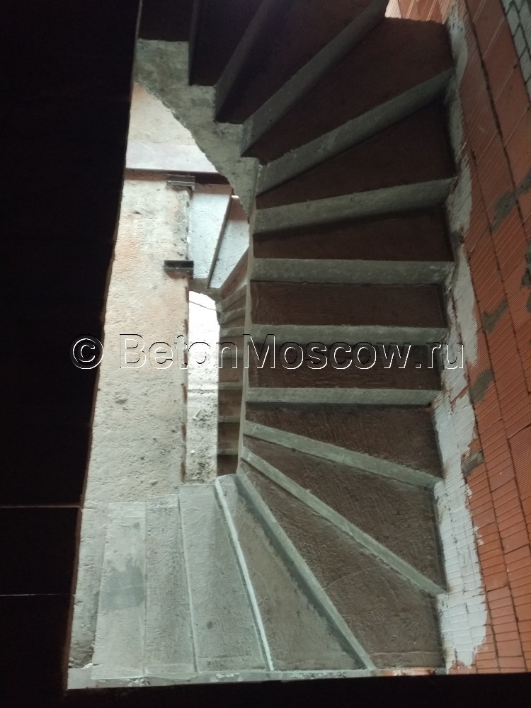 Бетонная монолитная лестница (КП Кембридж). Фото 3