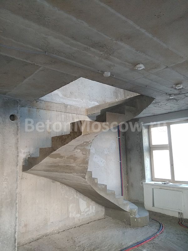 Бетонная монолитная лестница (Красногорск). Фото 3