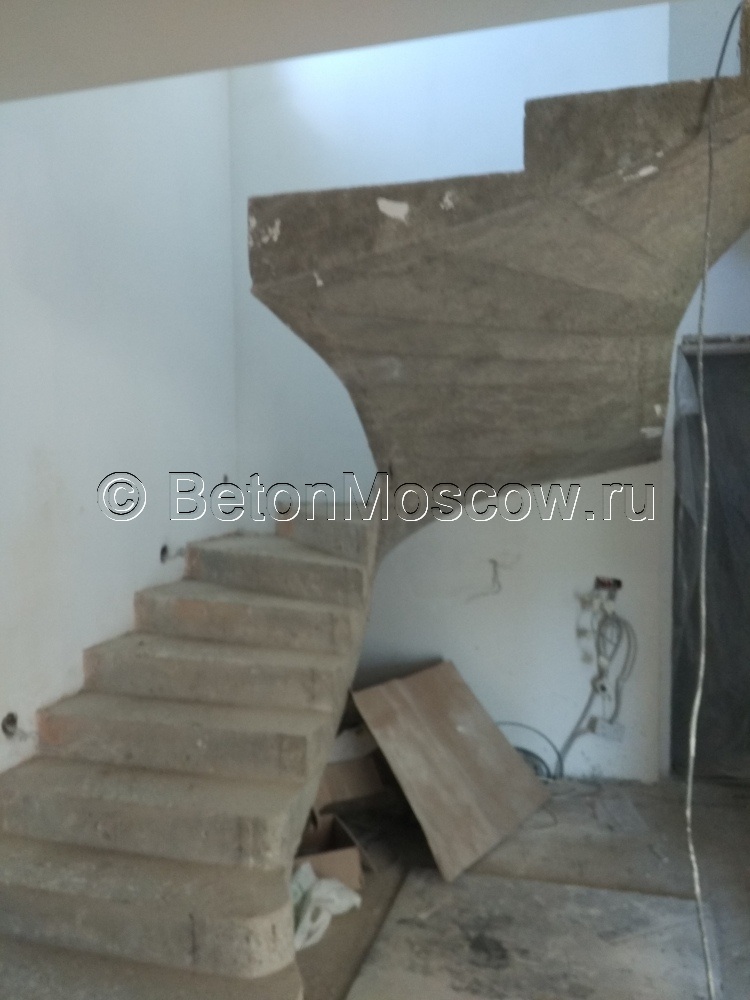 Бетонная монолитная лестница (Ламоново). Фото 4