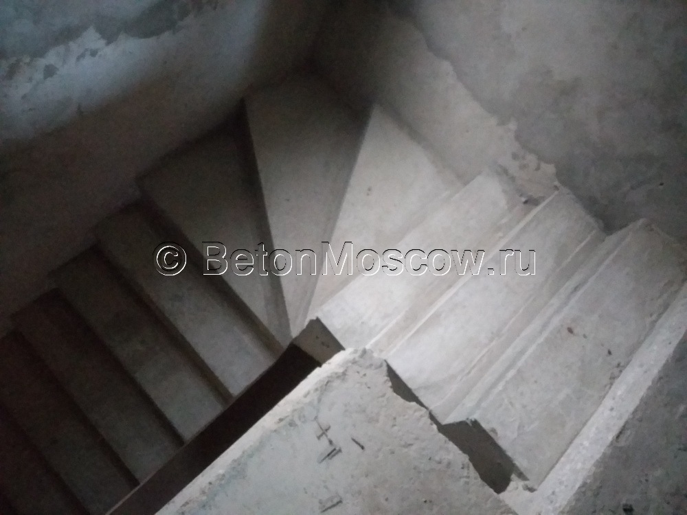 Бетонная монолитная лестница (Лешково ). Фото 12