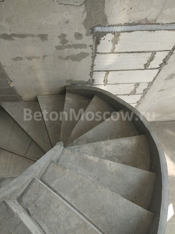 Бетонная монолитная лестница (Москва). Фото 3