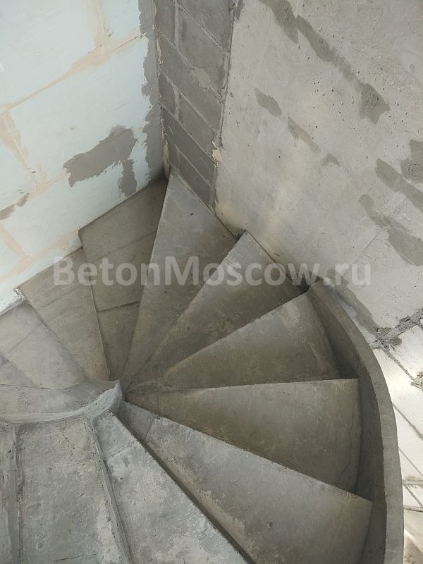 Бетонная монолитная лестница (Москва). Фото 4