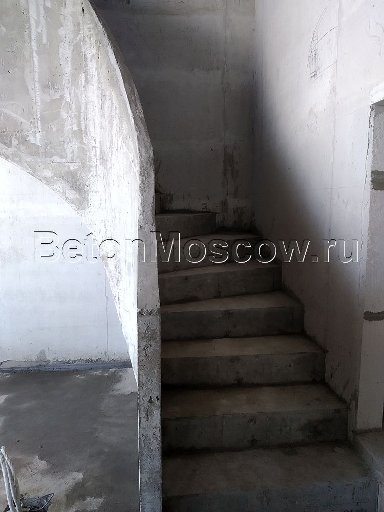 Бетонная лестница забежная (м. Ясенево). Фото 6