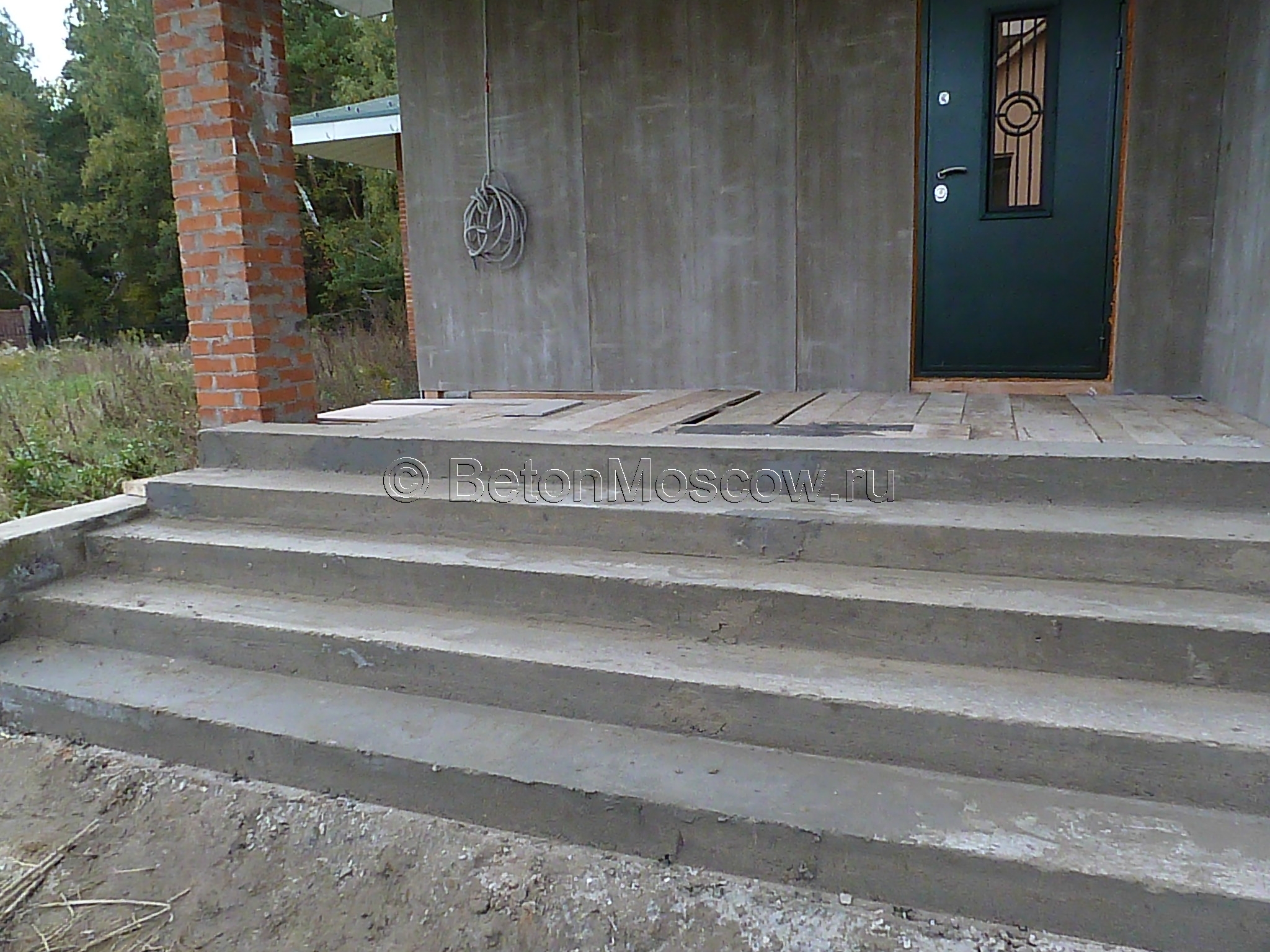 Бетонная лестница в Щёлково (Лосиный парк). Фото 5