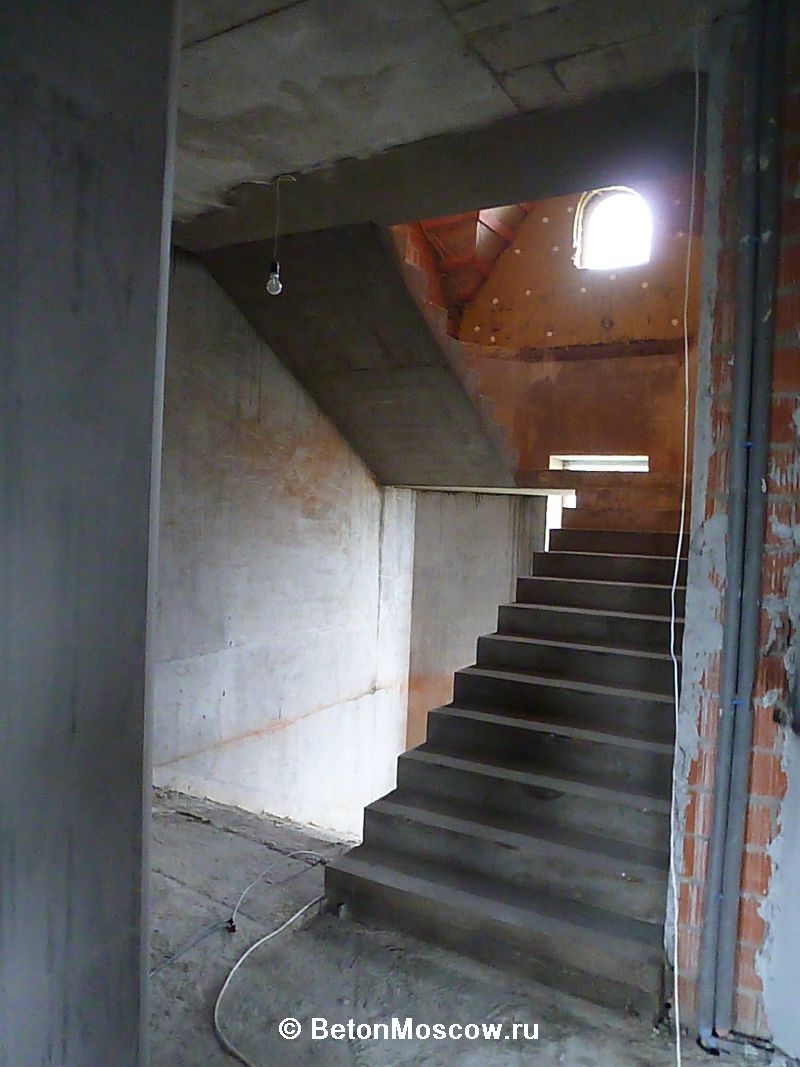 Лестница из бетона в посёлке Фирсановка лайф (2). Фото 10