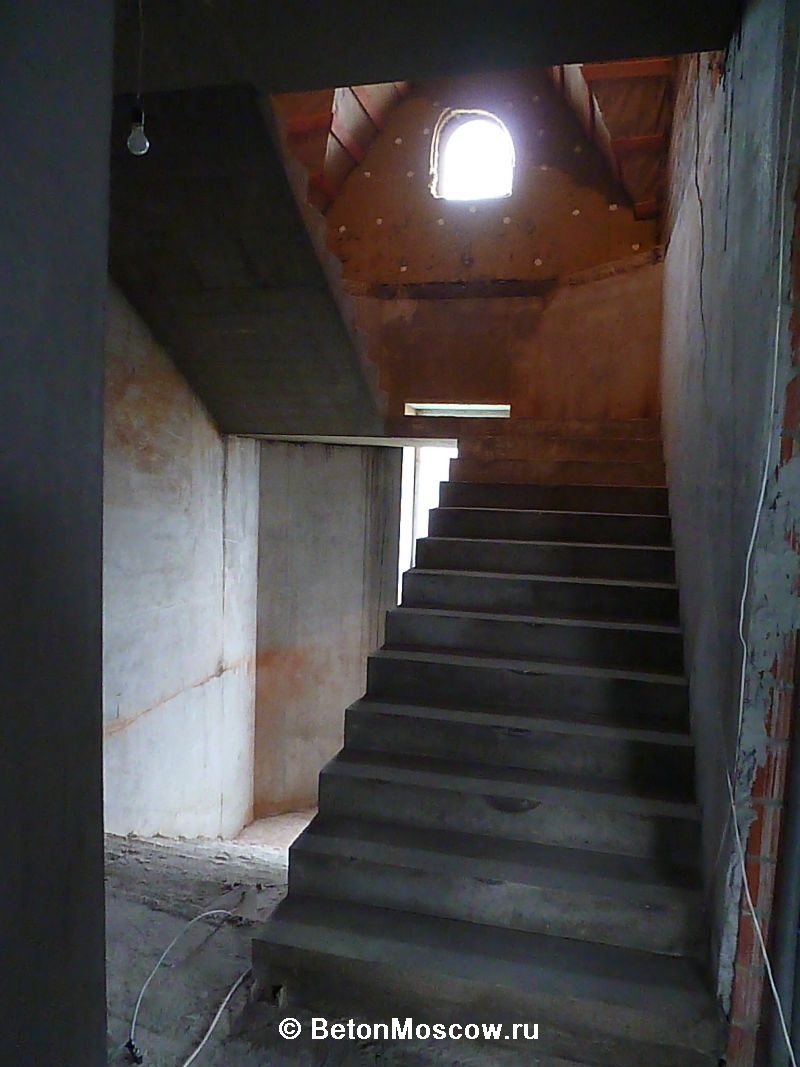 Лестница из бетона в посёлке Фирсановка лайф (2). Фото 12