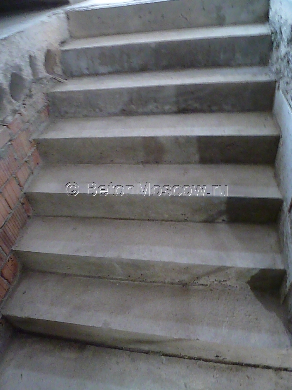 Лестница забежная из железобетона в коттеджном посёлке Козино. Фото 5