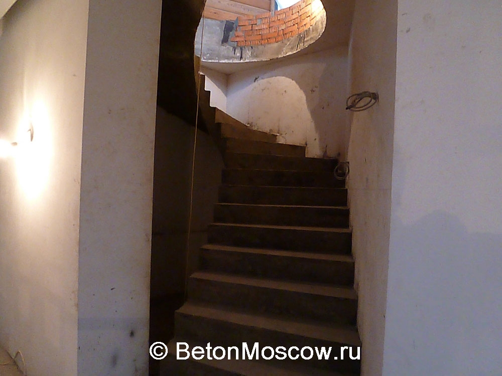Лестница в посёлке Кружева. Фото 2