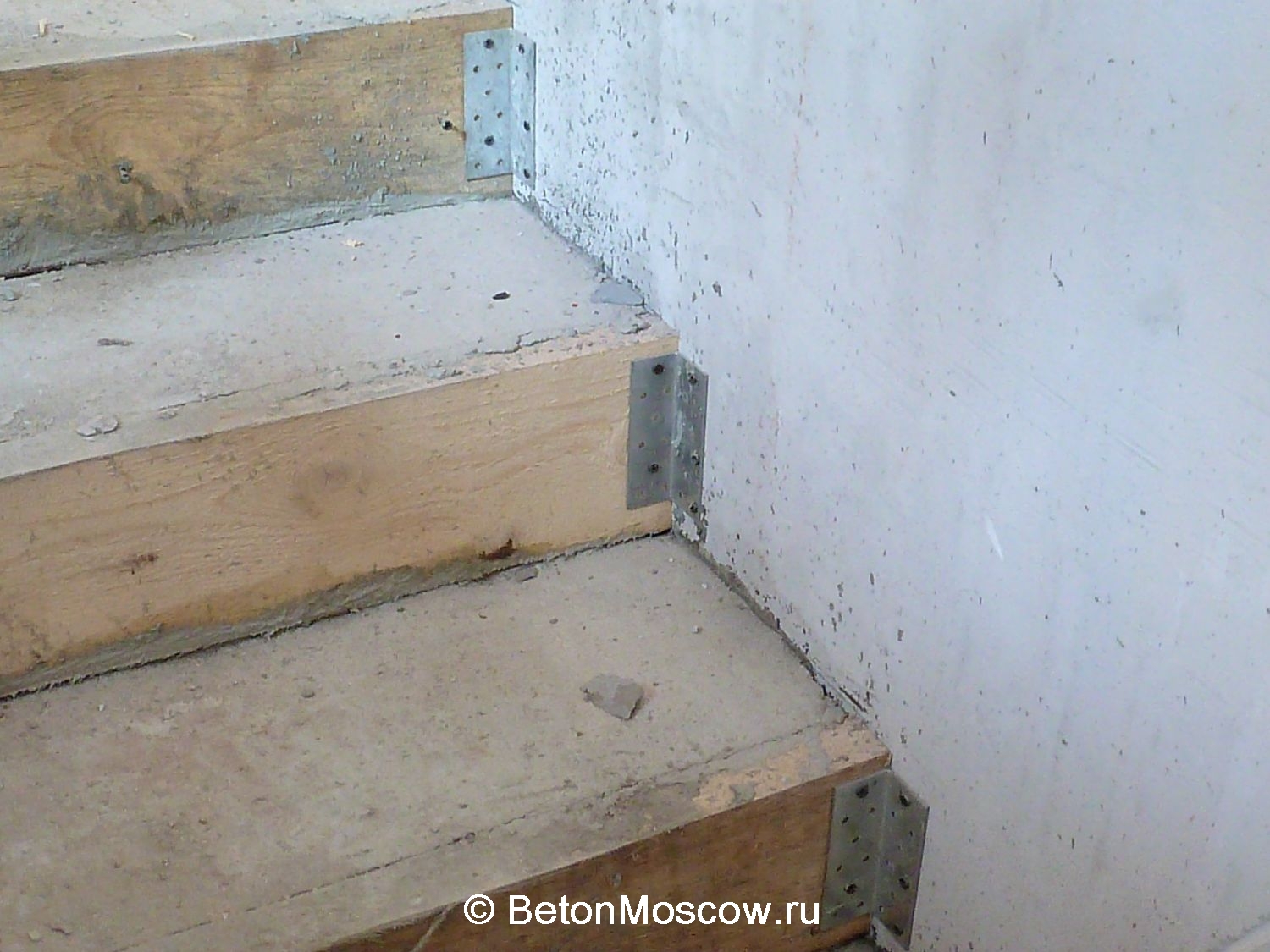 Монолитная бетонная лестница. Лестница 100. Фото 5