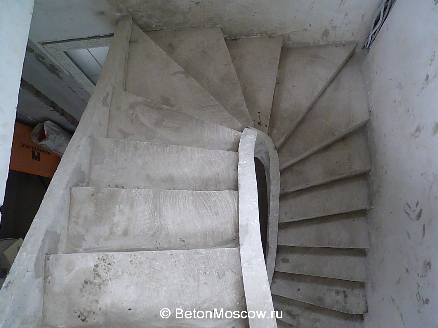 Монолитная бетонная лестница в посёлке Мери. Фото 11