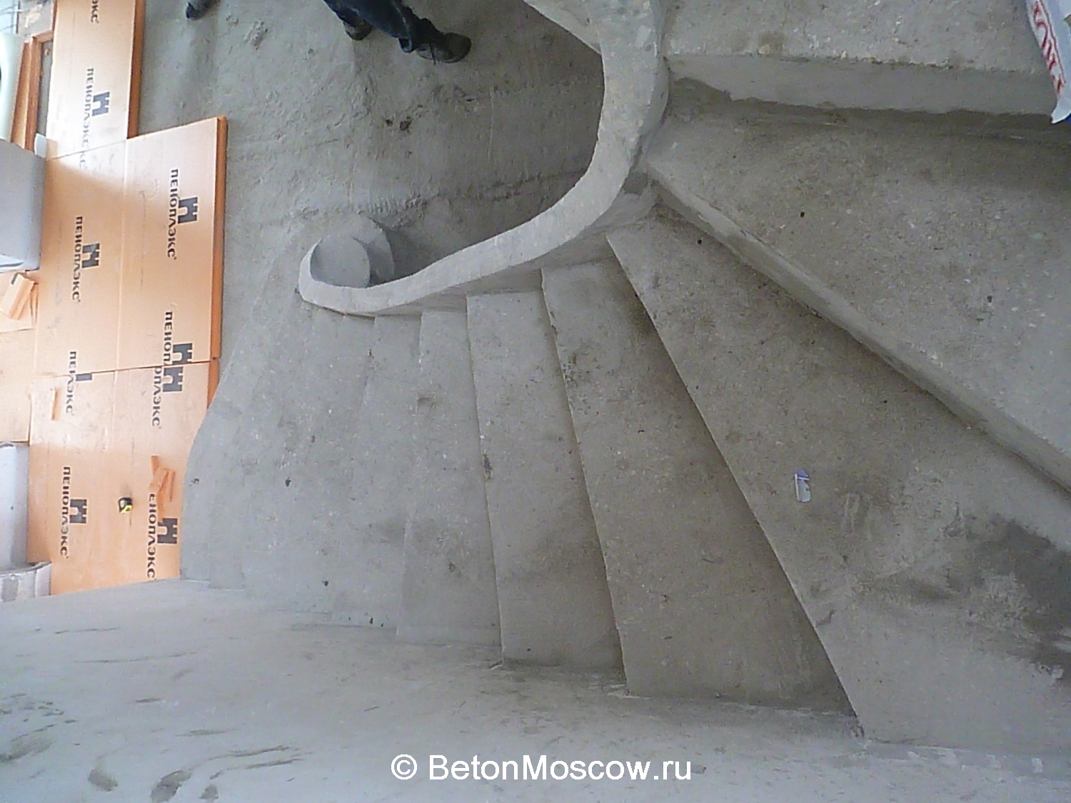Монолитная бетонная лестница в посёлке Мери. Фото 3
