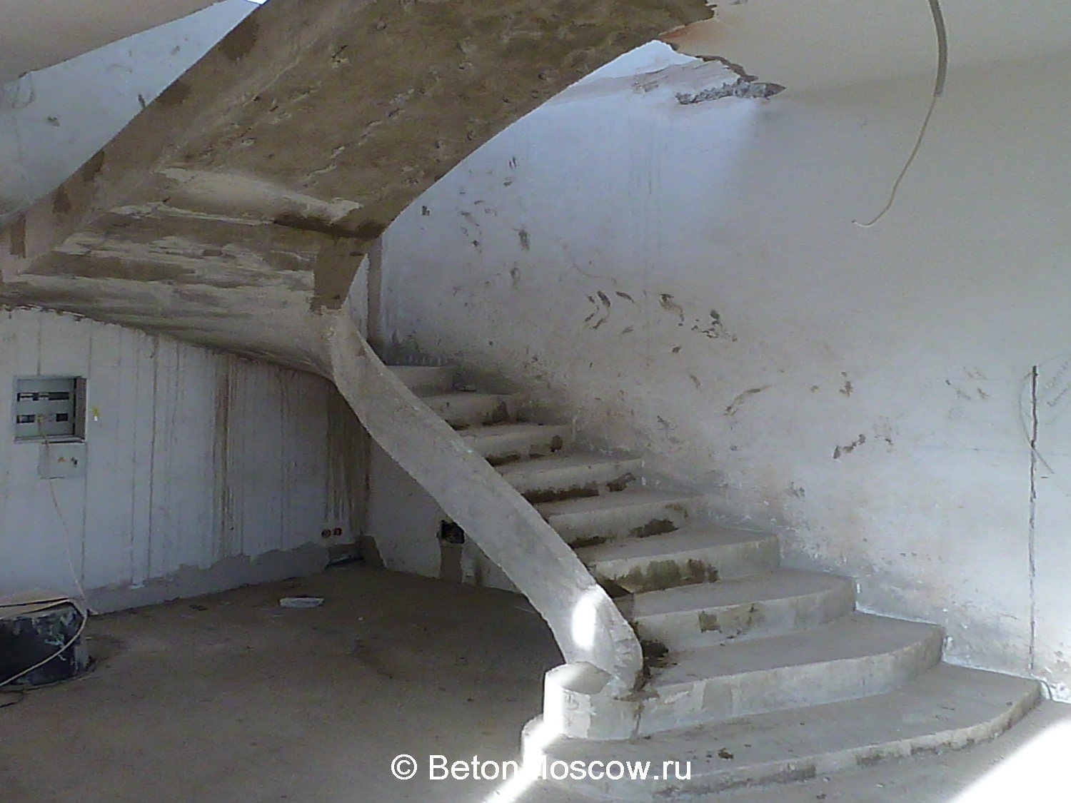Монолитная бетонная лестница в посёлке Мери. Фото 30