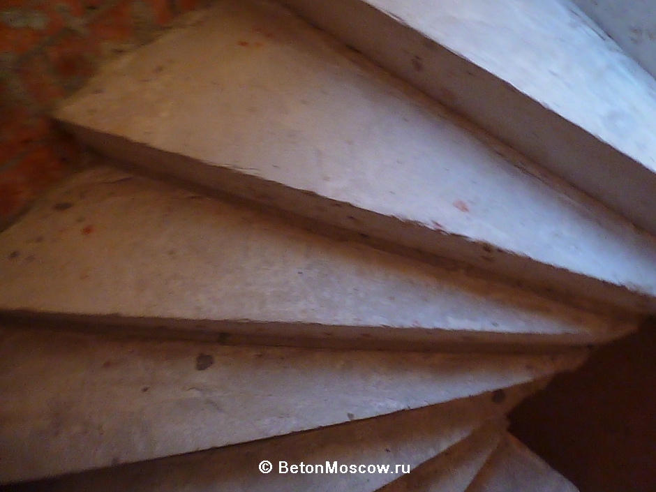 Лестница бетонная в посёлке Берёзка. Фото 6