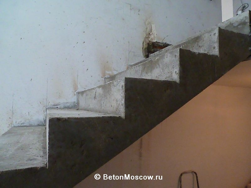 Лестница из бетона в Поповке. Фото 2