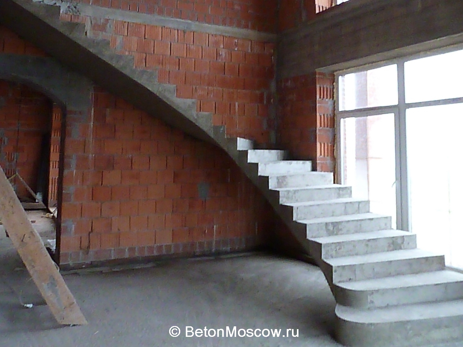 Лестница из бетона. Фото 3