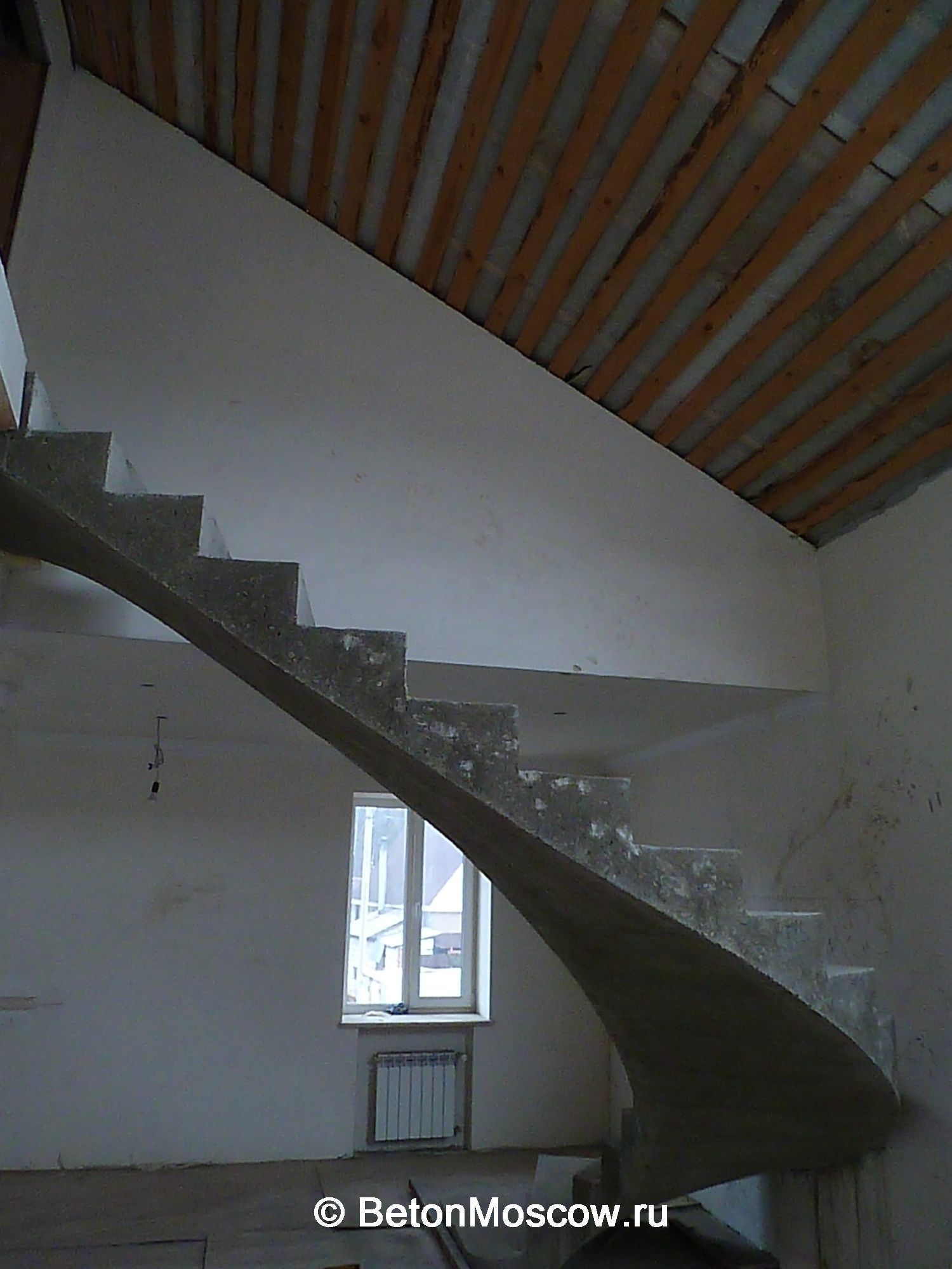 Лестница из бетона в деревне Шишкино. Фото 12