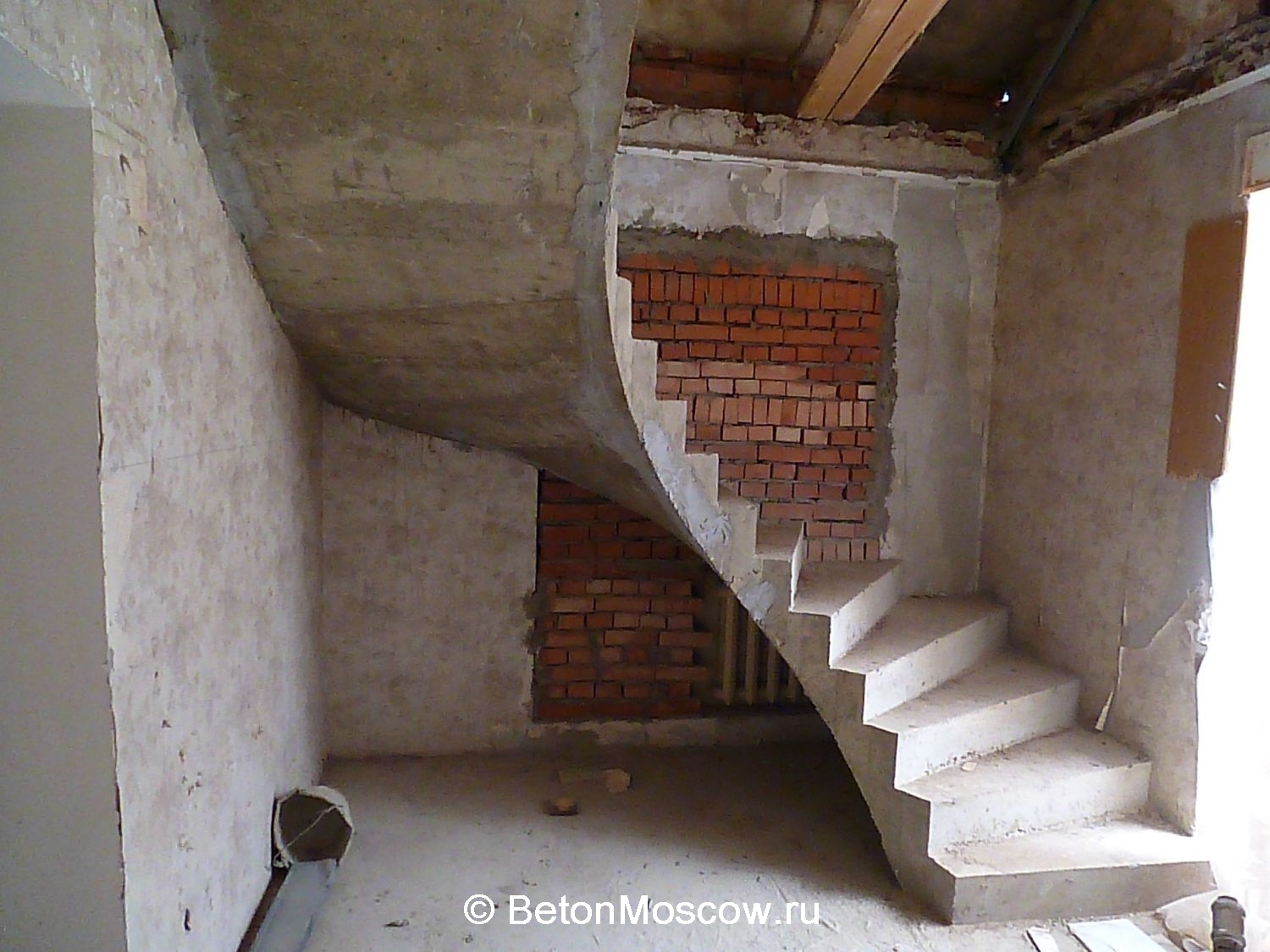 Монолитная бетонная лестница в СНТ Творчество. Фото 8