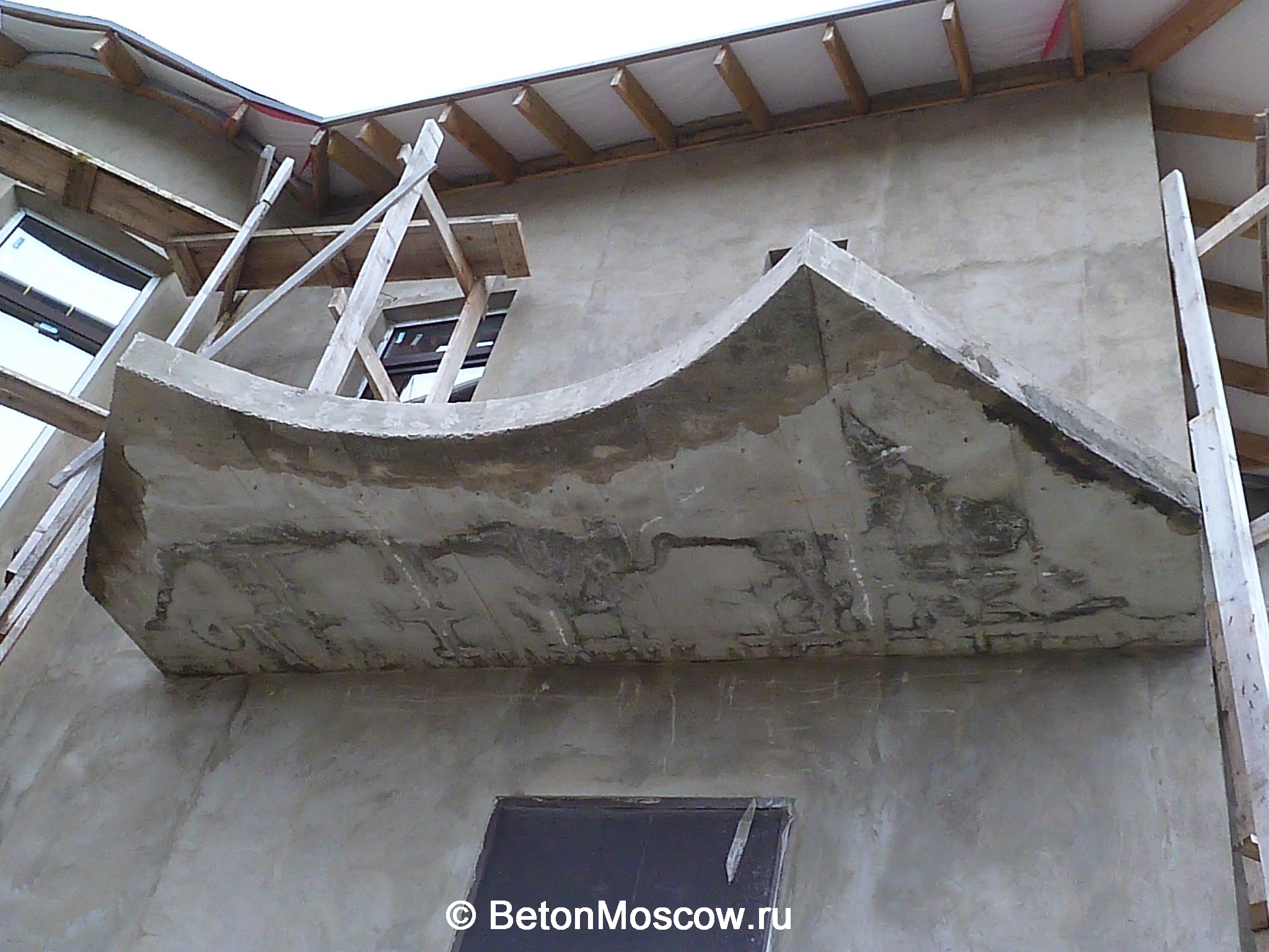 Бетонная уличная лестница в Звенигороде. Фото 2