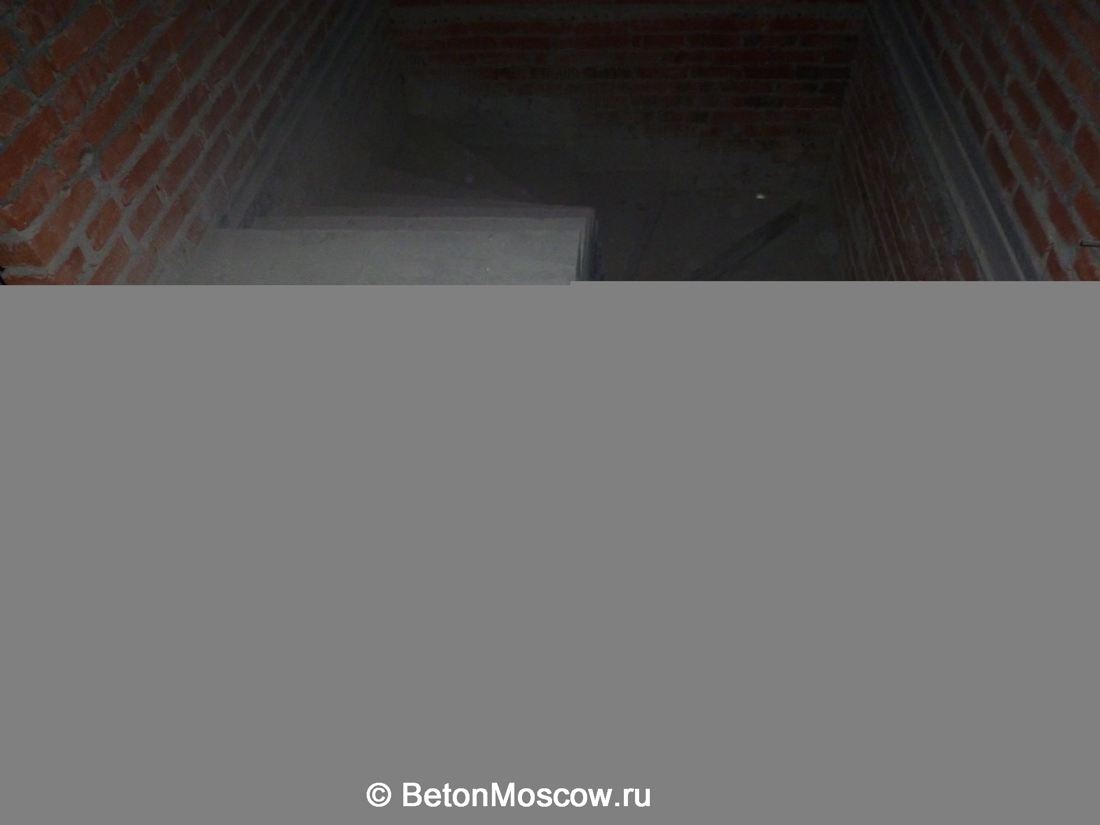 Монолитная бетонная лестница в посёлке Яхонтовый лес. Фото 1