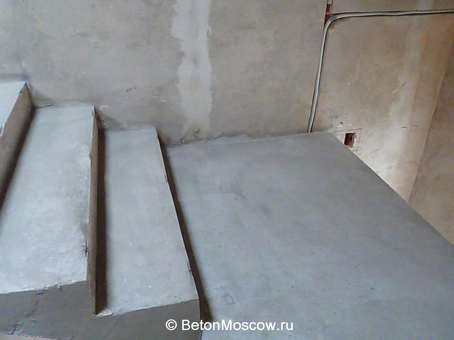 Лестница из бетона в посёлке Идиллия. Фото 6