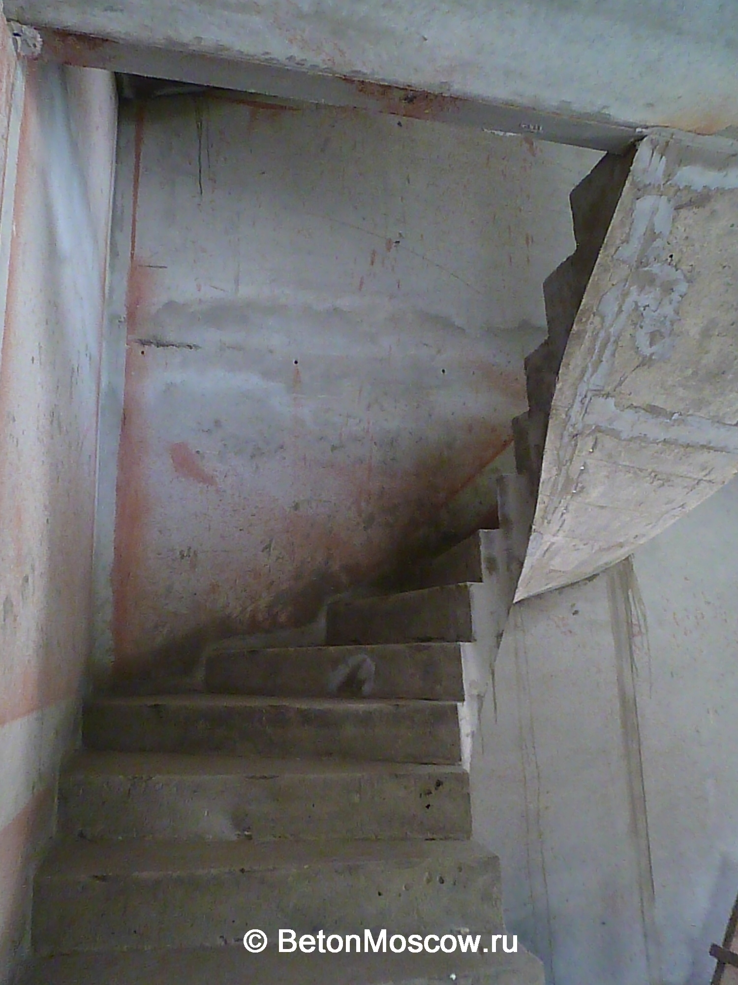Лестница из бетона в посёлке ЖК Жемчужина Коренево. Фото 12