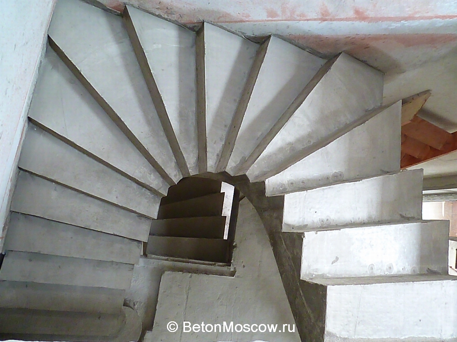 Лестница из бетона в посёлке ЖК Жемчужина Коренево. Фото 5