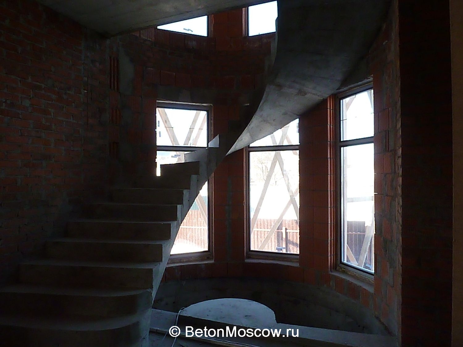 Лестница из бетона в городе Звенигород. Фото 14