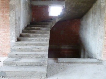 Монолитная лестница в посёлке Александровка