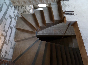 Бетонная лестница в г. Черноголовка