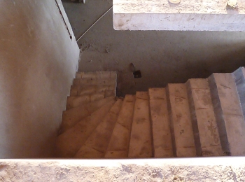 Лестница монолитная в деревне Пестово